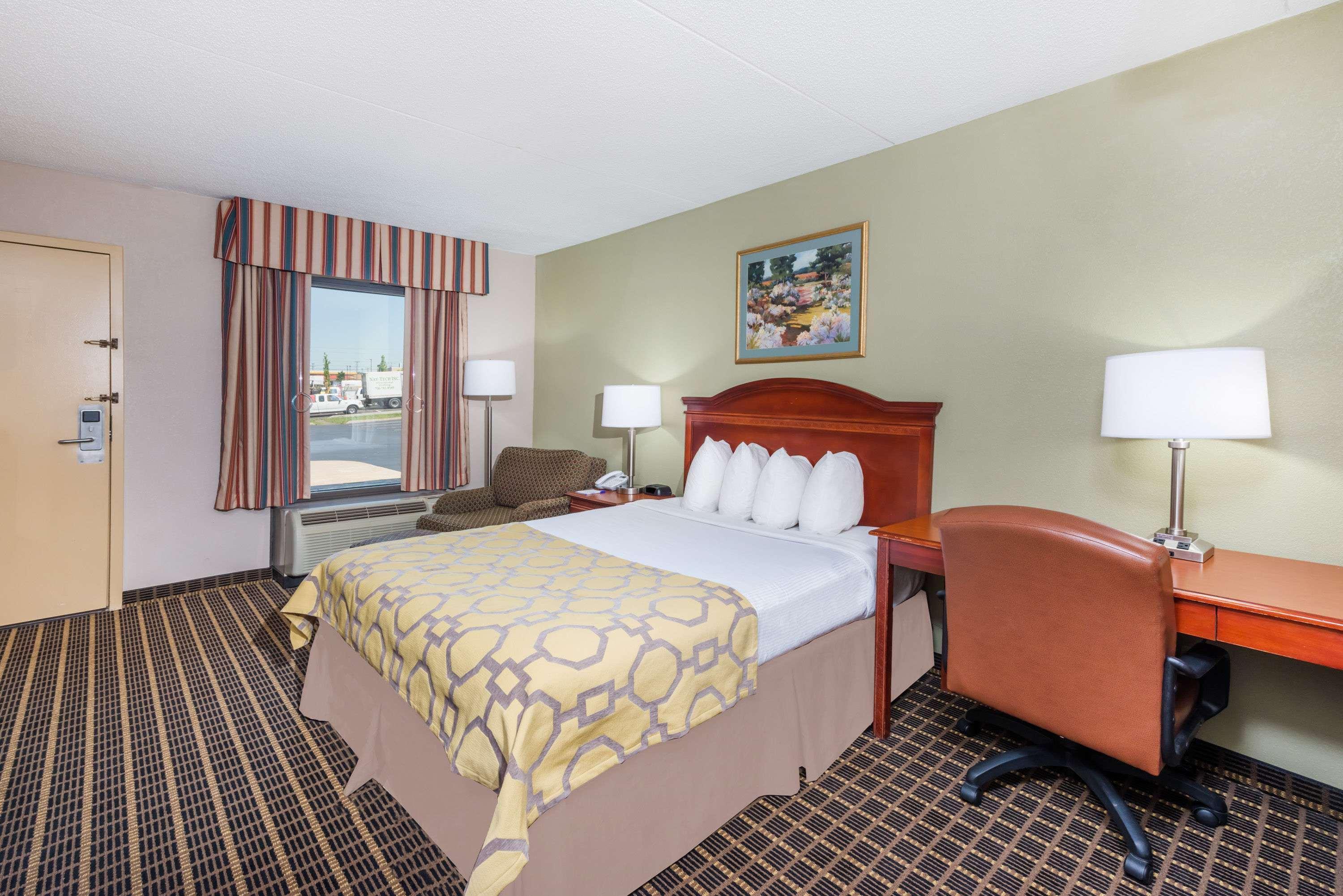 เบย์มอนต์ บาย วินด์แฮม คลาร์กสวิลล์ นอร์ทอีสต์ Hotel คลาร์กส์วิลล์ ภายนอก รูปภาพ