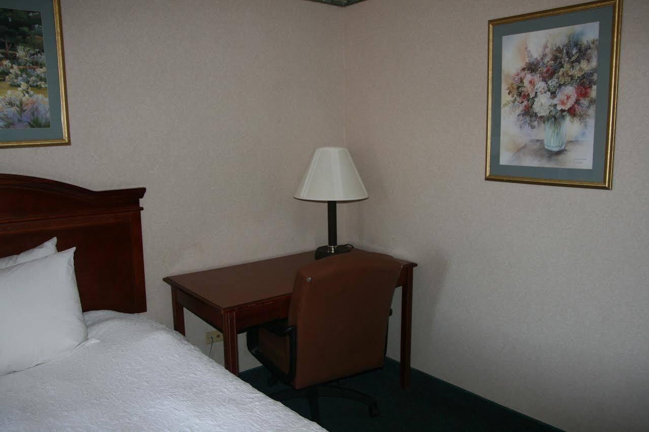 เบย์มอนต์ บาย วินด์แฮม คลาร์กสวิลล์ นอร์ทอีสต์ Hotel คลาร์กส์วิลล์ ภายนอก รูปภาพ